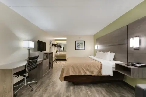 Birmingham AL Hotels with Airport Shuttles: Land and Relax!