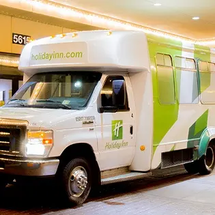 Chicago Hotels with Shuttle Service: Making Your City Trip a Breeze