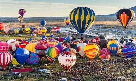 hot air balloon ride albuquerque balloon fiesta