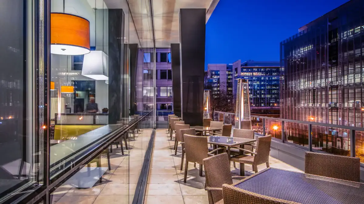 hotels near national mall washington dc with shuttle service