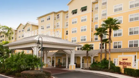 Easy Breezy SeaWorld Trips: Orlando Hotels with Shuttle Service