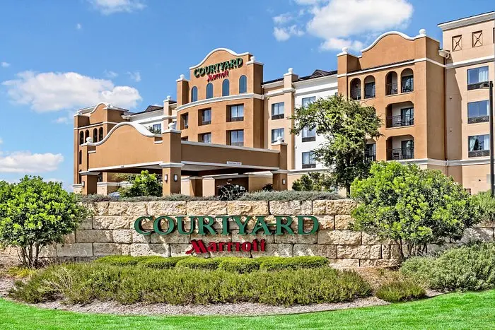 No Driving, No Worries: SeaWorld San Antonio Hotels with Shuttle Service