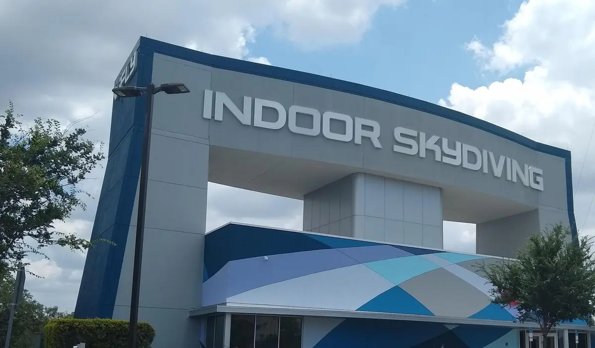 indoor skydiving near tampa fl