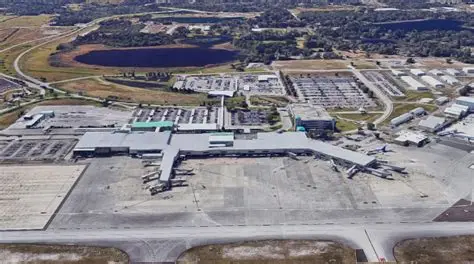 Getting to SFB? Here's the Scoop on Orlando Sanford Airport Shuttles!