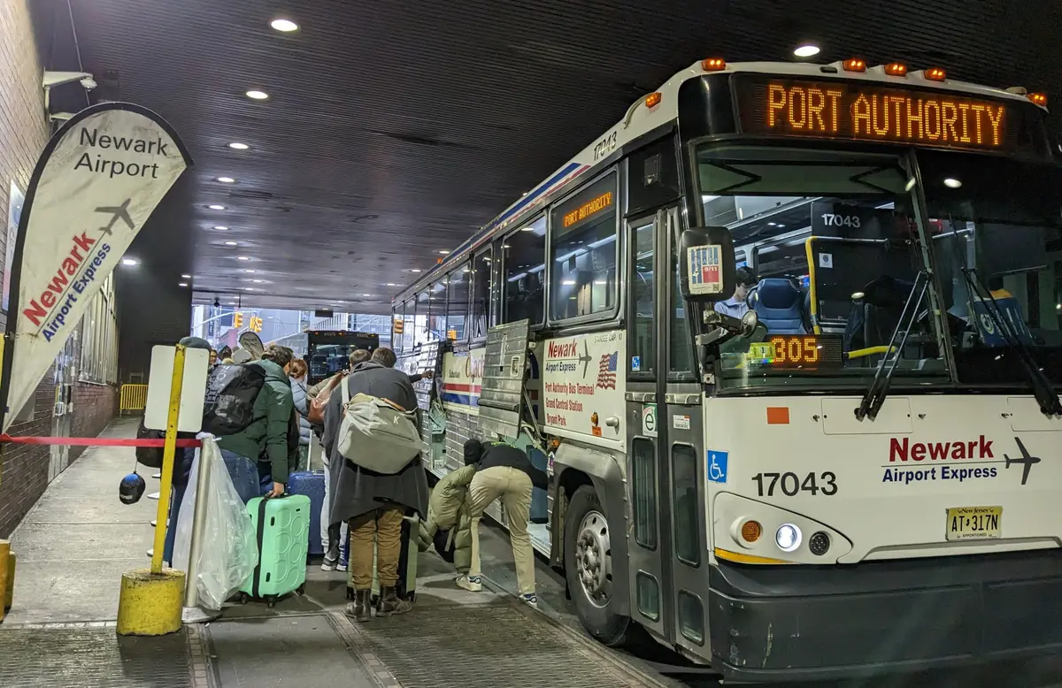 shuttle service from newark airport to new york city