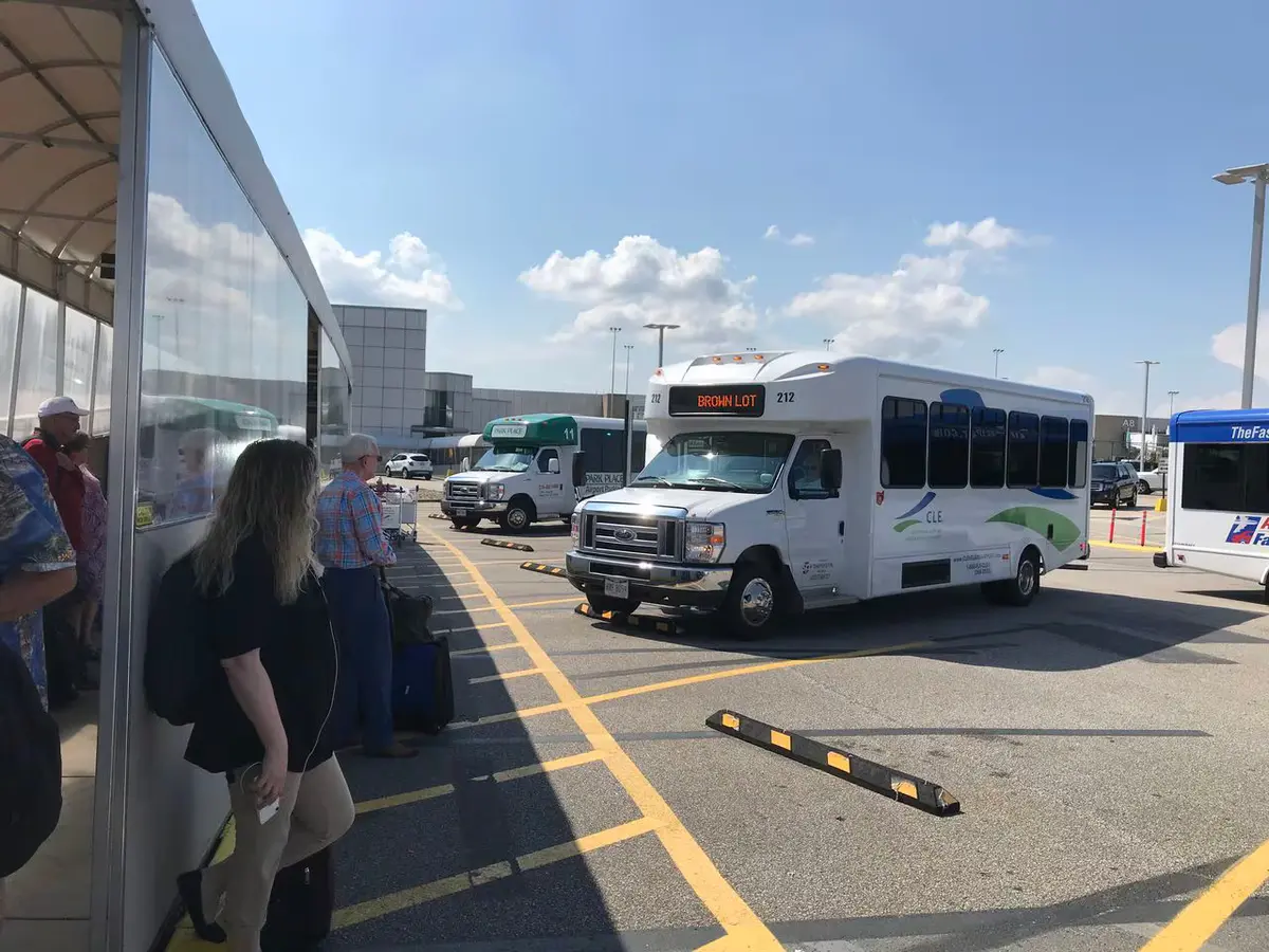 shuttle service to cleveland hopkins airport