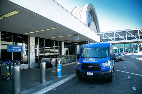 Los Angeles Shuttles: Ditch the Traffic, Enjoy the Ride.