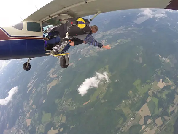 Syracuse Skydiving: Time to See Upstate NY From New Heights