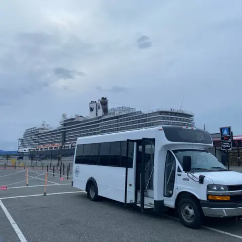 Vancouver BC Shuttles: Making Your Trip a Breeze