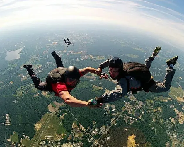 where can i go skydiving in new york